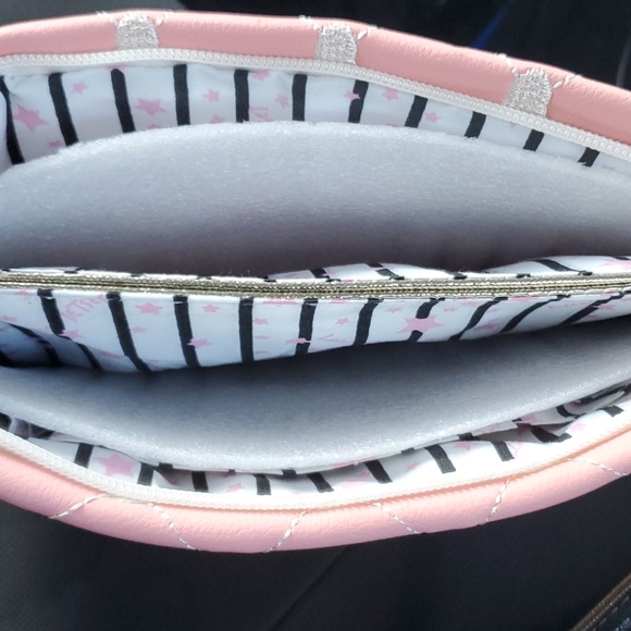 Betsey Johnson Wristlet - Picture 4 of 5